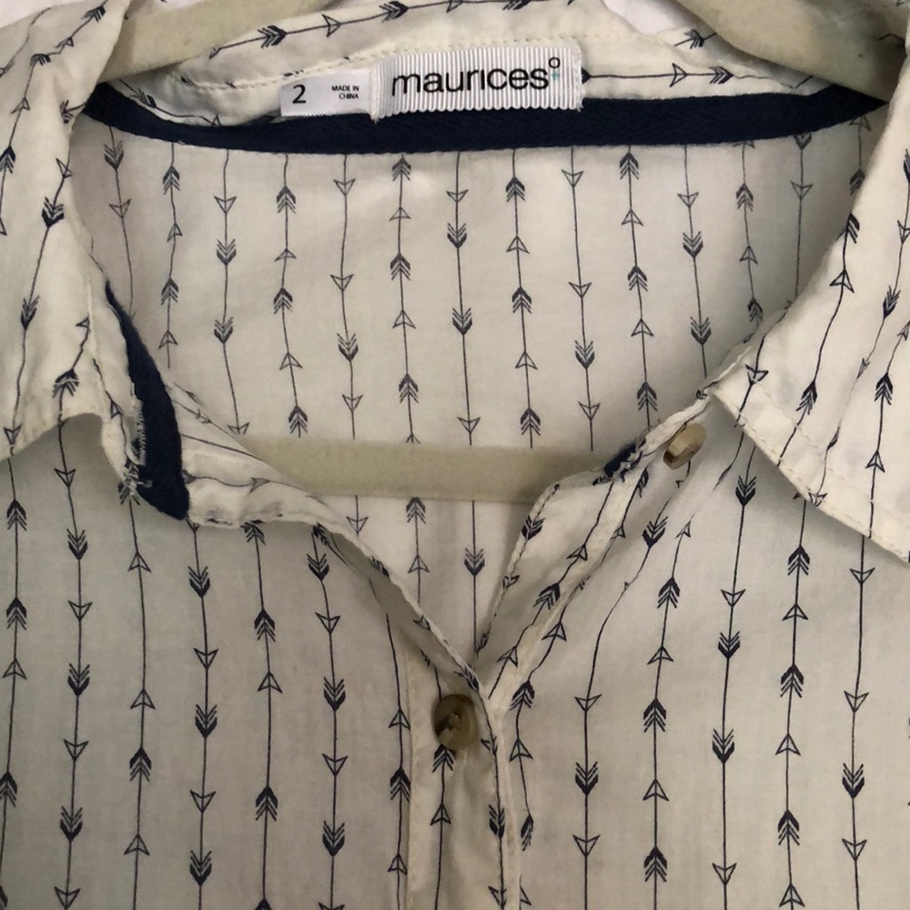 Maurices arrow print button down shirt 2x